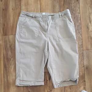 ✨ Natural Fit Stretch Jean Shorts – Size 14